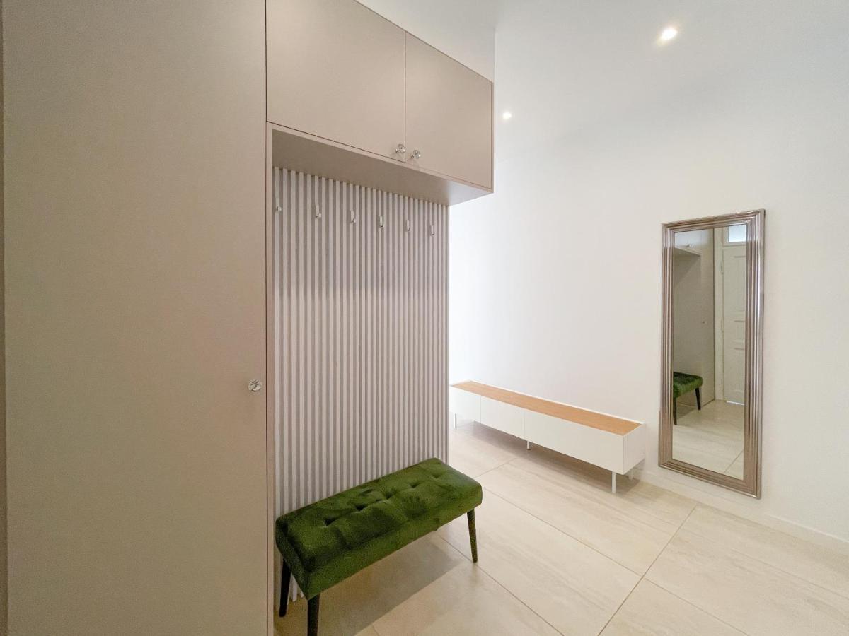 Elysian Apartment Братислава Экстерьер фото